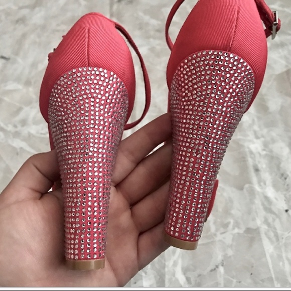 Badgley Mischka open Toe Heels - Picture 5 of 6